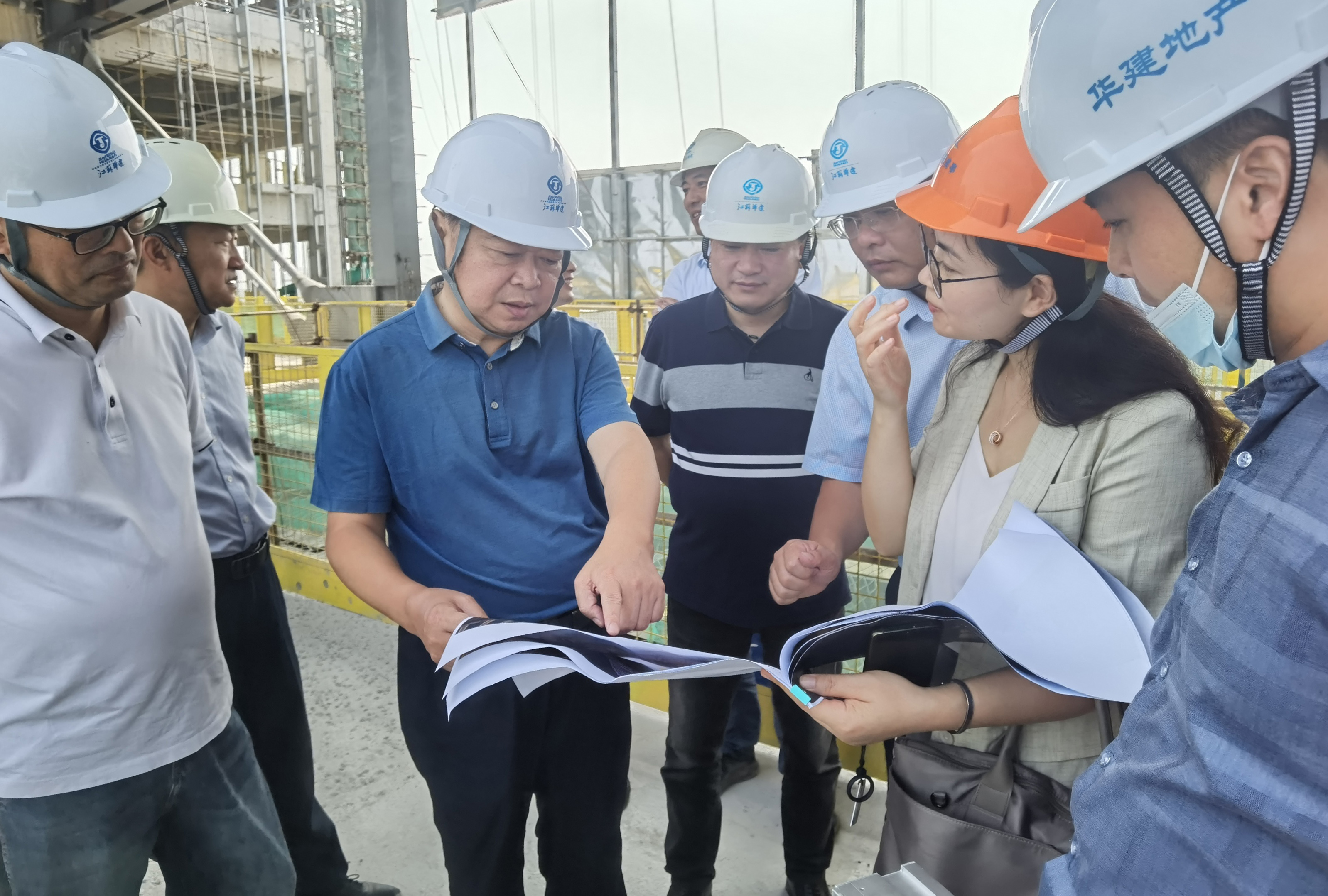 1664624061375806.jpg 视察建工科技园1.jpg