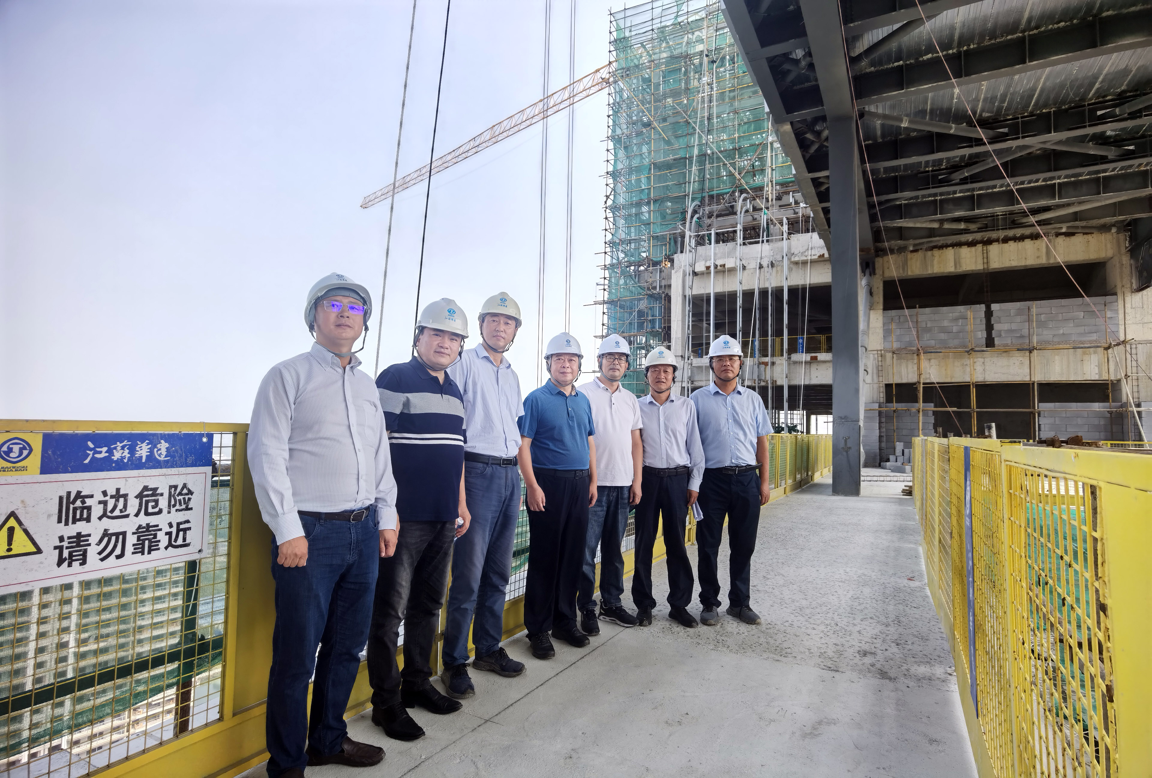 1664624075758049.jpg 视察建工科技园2.jpg